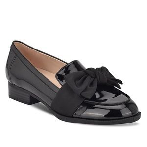 NWOT Bandolino Black patent leather bow detail block heel slip on loafers 7 1/2